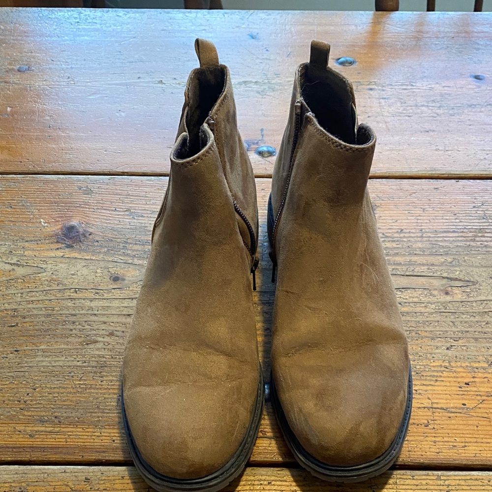 Women’s brown booties.